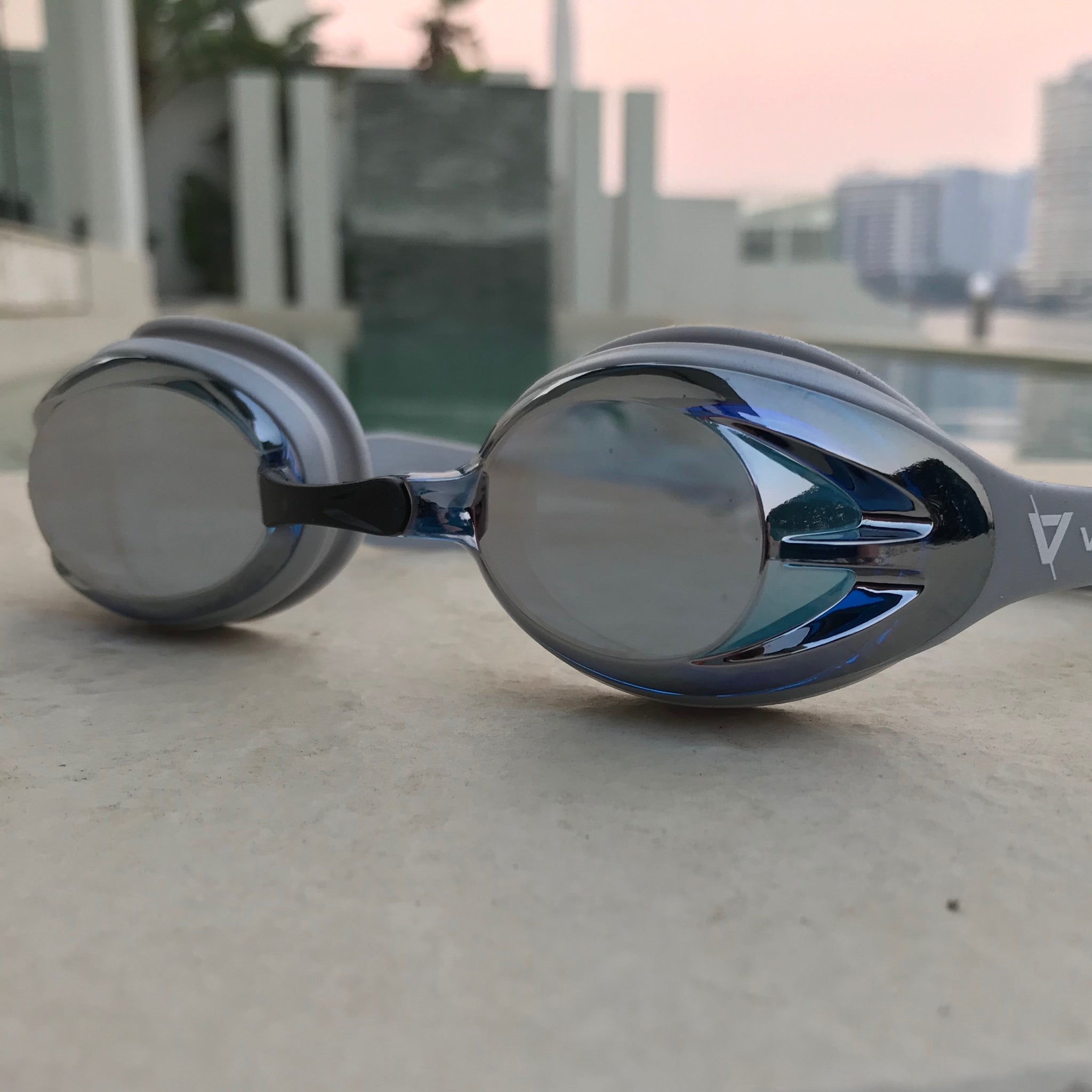 Volare Kirra Socket Goggles - Silver / Silver Mirror Lens